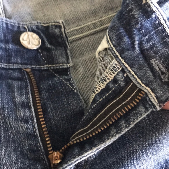 Jeans - Picture 6 of 12